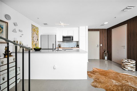 Condominio en alquiler en Miami, Florida, 1 dormitorio, 96.06 m2 № 1950851 - foto 15