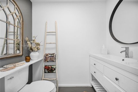Condominio en alquiler en Miami, Florida, 1 dormitorio, 96.06 m2 № 1950851 - foto 21