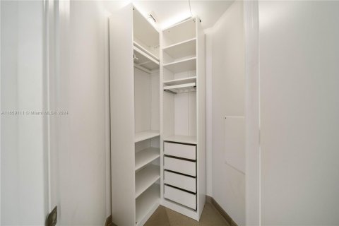 Condominio en venta en Miami, Florida, 2 dormitorios, 117.52 m2 № 1864980 - foto 8
