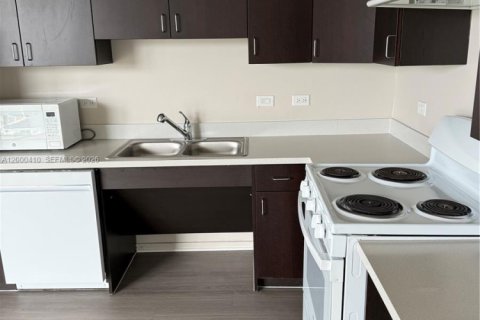 Copropriété à louer à Fort Lauderdale, Floride: 1 chambre, 67.08 m2 № 2170153 - photo 3