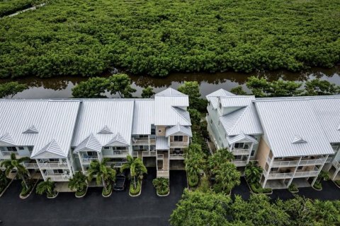 Touwnhouse à vendre à Ruskin, Floride: 3 chambres, 147.99 m2 № 2285399 - photo 2
