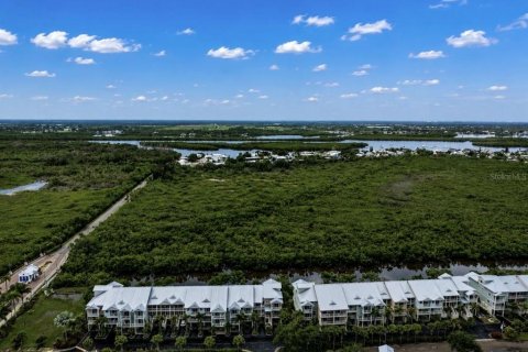 Touwnhouse à vendre à Ruskin, Floride: 3 chambres, 147.99 m2 № 2285399 - photo 4