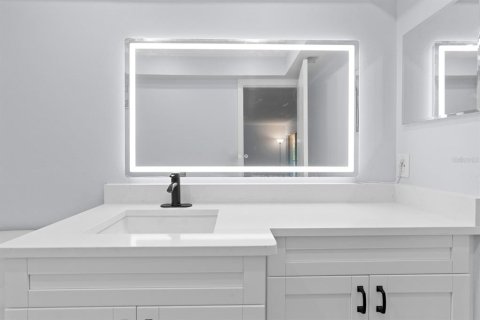 Condominio en venta en Clearwater, Florida, 2 dormitorios, 103.12 m2 № 2211456 - foto 18