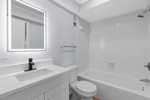 Condominio en venta en Clearwater, Florida, 2 dormitorios, 103.12 m2 № 2211456 - foto 25
