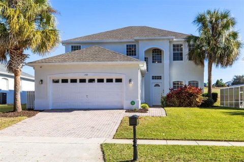 House in Davenport, Florida 5 bedrooms, 250.84 sq.m. № 2099043
