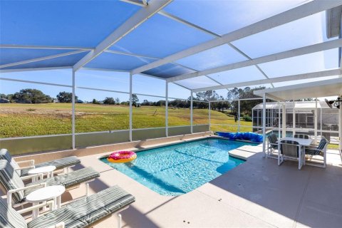 House in Davenport, Florida 5 bedrooms, 250.84 sq.m. № 2099043 - photo 16