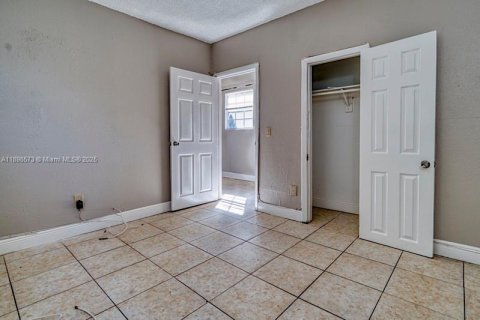 Снять в аренду виллу или дом в Майами, Флорида 2 спальни, 227.24м2, № 1950082 - фото 12