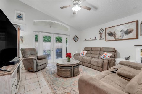Villa ou maison à vendre à Clermont, Floride: 4 chambres, 201.13 m2 № 1771773 - photo 13