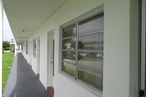 Condominio en alquiler en Miami Gardens, Florida, 1 dormitorio, 66.05 m2 № 1943478 - foto 7