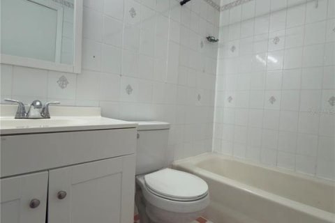 Villa ou maison à louer à Pinellas Park, Floride: 3 chambres, 111.11 m2 № 2373423 - photo 24