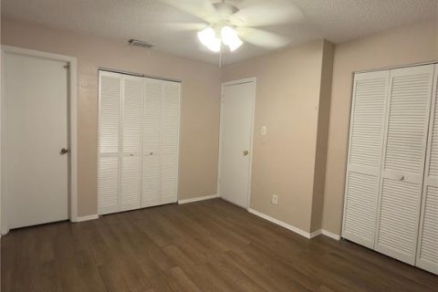 Villa ou maison à louer à Pinellas Park, Floride: 3 chambres, 111.11 m2 № 2373423 - photo 14