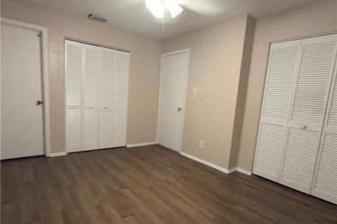 Villa ou maison à louer à Pinellas Park, Floride: 3 chambres, 111.11 m2 № 2373423 - photo 15