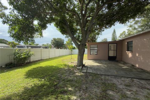 Villa ou maison à louer à Pinellas Park, Floride: 3 chambres, 111.11 m2 № 2373423 - photo 29