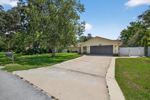 Villa ou maison à vendre à Spring Hill, Floride: 3 chambres, 164.16 m2 № 1885876 - photo 3