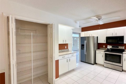 House in Venice, Florida 3 bedrooms, 210.24 sq.m. № 2238775 - photo 22