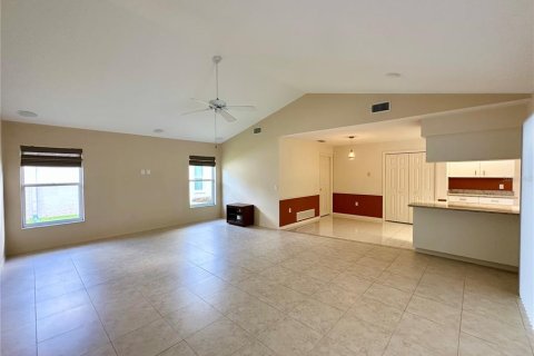 House in Venice, Florida 3 bedrooms, 210.24 sq.m. № 2238775 - photo 28