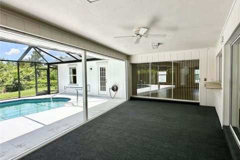 House in Venice, Florida 3 bedrooms, 210.24 sq.m. № 2238775 - photo 3