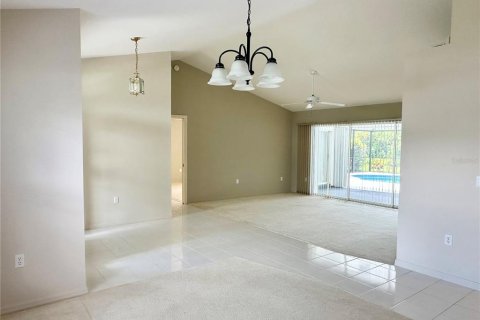 House in Venice, Florida 3 bedrooms, 210.24 sq.m. № 2238775 - photo 15
