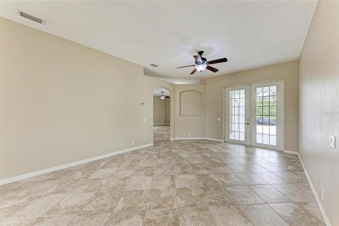 Villa ou maison à louer à Sarasota, Floride: 3 chambres, 152.45 m2 № 2383781 - photo 9