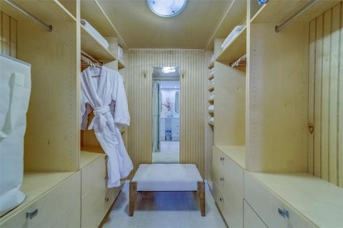 Снять в аренду кондоминиум в Бельэр-Бич, Флорида 2 спальни, 97.55м2, № 1876943 - фото 25