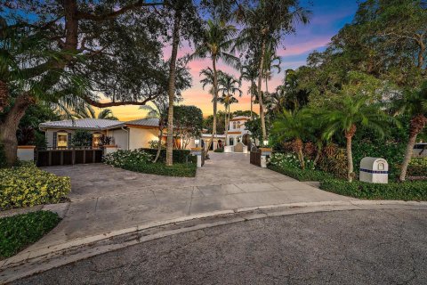 House in Palm Beach Gardens, Florida 5 bedrooms, 666.57 sq.m. № 2243376 - photo 13