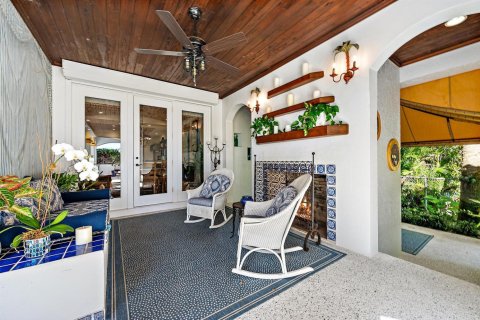 House in Palm Beach Gardens, Florida 5 bedrooms, 666.57 sq.m. № 2243376 - photo 16