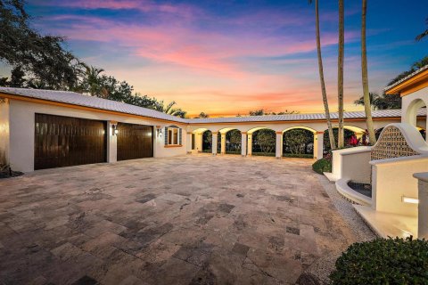 House in Palm Beach Gardens, Florida 5 bedrooms, 666.57 sq.m. № 2243376 - photo 20