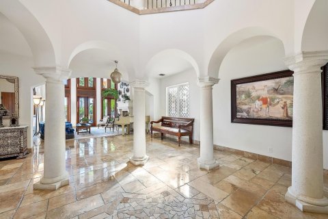 House in Palm Beach Gardens, Florida 5 bedrooms, 666.57 sq.m. № 2243376 - photo 24
