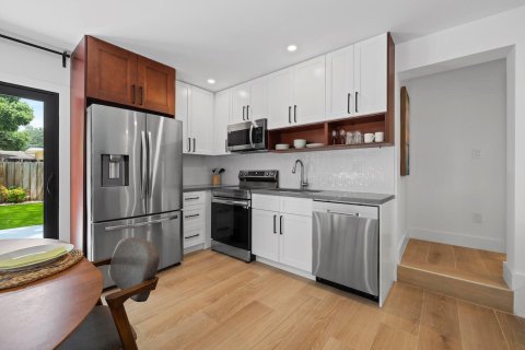 Apartment in Fort Lauderdale, Florida 1 bedroom, 78.97 sq.m. № 2378885 - photo 18
