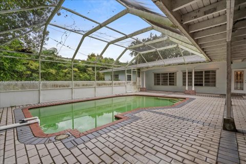 Купить виллу или дом в Хомстед, Флорида 4 спальни, 392.98м2, № 1955047 - фото 28