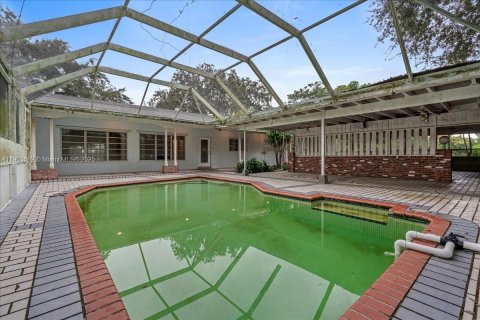 Купить виллу или дом в Хомстед, Флорида 4 спальни, 392.98м2, № 1955047 - фото 29