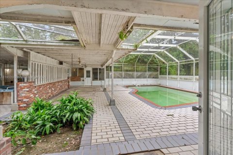 Купить виллу или дом в Хомстед, Флорида 4 спальни, 392.98м2, № 1955047 - фото 21