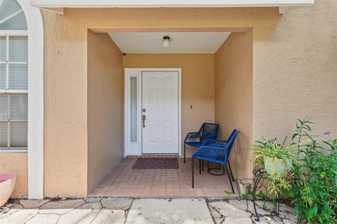 Townhouse in Clearwater, Florida 4 bedrooms, 179.12 sq.m. № 2351872 - photo 3