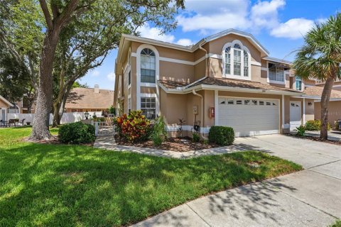 Townhouse in Clearwater, Florida 4 bedrooms, 179.12 sq.m. № 2351872 - photo 2