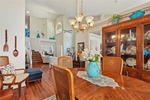 Townhouse in Clearwater, Florida 4 bedrooms, 179.12 sq.m. № 2351872 - photo 12