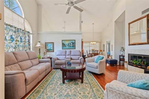 Townhouse in Clearwater, Florida 4 bedrooms, 179.12 sq.m. № 2351872 - photo 7