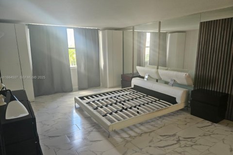 Condo in Miami, Florida, 3 bedrooms № 1957864 - photo 30