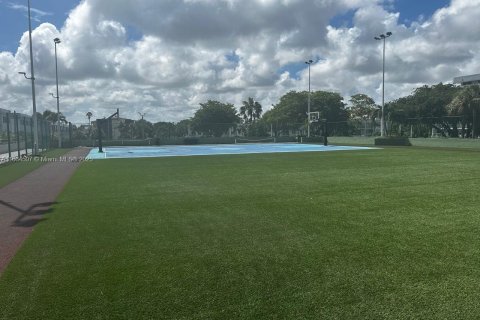 Купить кондоминиум в Майами, Флорида 3 спальни, 181.16м2, № 1957864 - фото 15