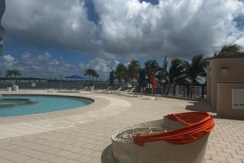 Купить кондоминиум в Майами, Флорида 3 спальни, 181.16м2, № 1957864 - фото 8