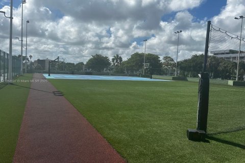 Купить кондоминиум в Майами, Флорида 3 спальни, 181.16м2, № 1957864 - фото 13