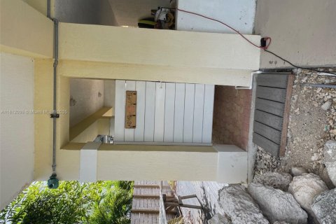 House in Key Largo, Florida 3 bedrooms, 195.09 sq.m. № 1869946 - photo 9