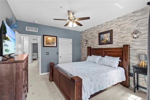 Townhouse in New Port Richey, Florida 2 bedrooms, 140.19 sq.m. № 2101232 - photo 23