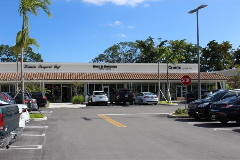 Condo in Miami Lakes, Florida, 1 bedroom  № 2044707 - photo 27