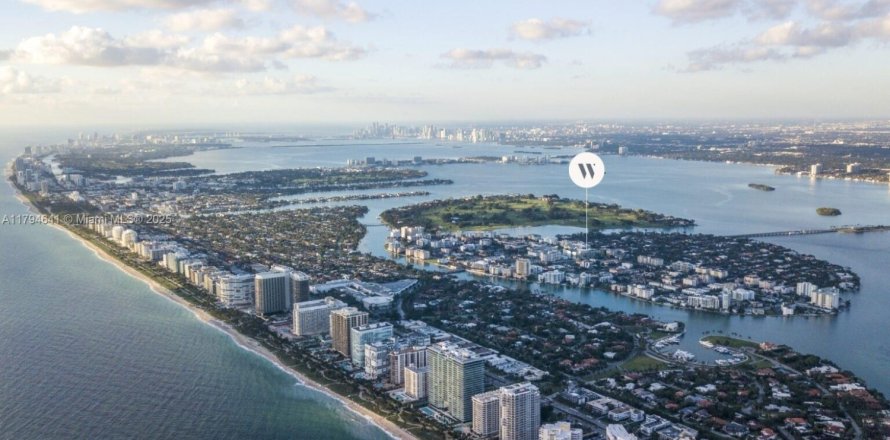 Condominio en Bay Harbor Islands, Florida, 2 dormitorios № 1959058