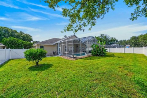 House in Belle Isle, Florida 3 bedrooms, 176.14 sq.m. № 2395911 - photo 4