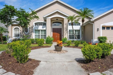 House in Belle Isle, Florida 3 bedrooms, 176.14 sq.m. № 2395911