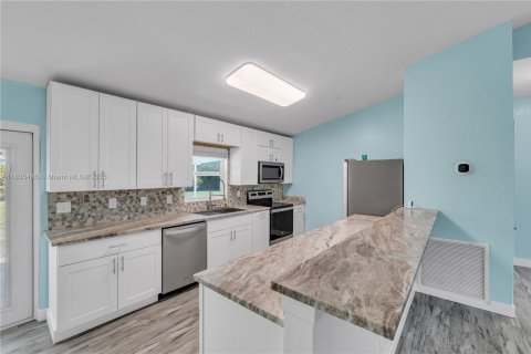 Casa en venta en Loxahatchee Groves, Florida, 3 dormitorios, 157.93 m2 № 1819739 - foto 9