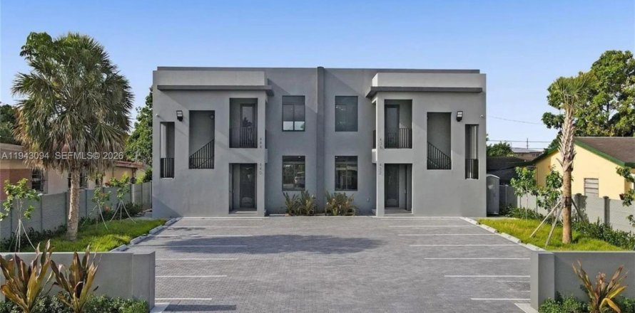 Villa ou maison à Hialeah, Floride 3 chambres, 288 m2 № 2001544