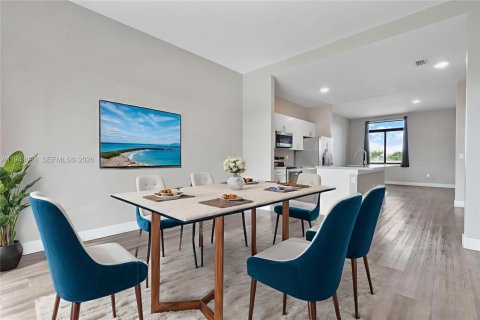 Villa ou maison à louer à Hialeah, Floride: 3 chambres, 288 m2 № 2001544 - photo 6