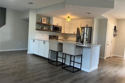 Adosado en venta en Saint Petersburg, Florida, 3 dormitorios, 156.54 m2 № 2231034 - foto 15